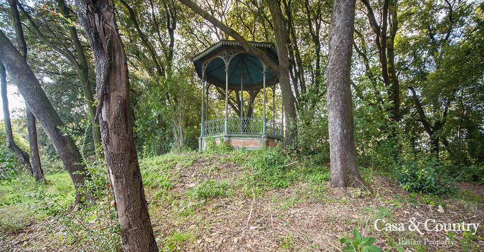 9 bed  For Sale in Lucca,  - photo 14