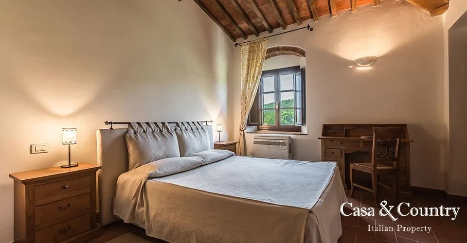 33 bed  For Sale in South Of Florence,  - photo 14