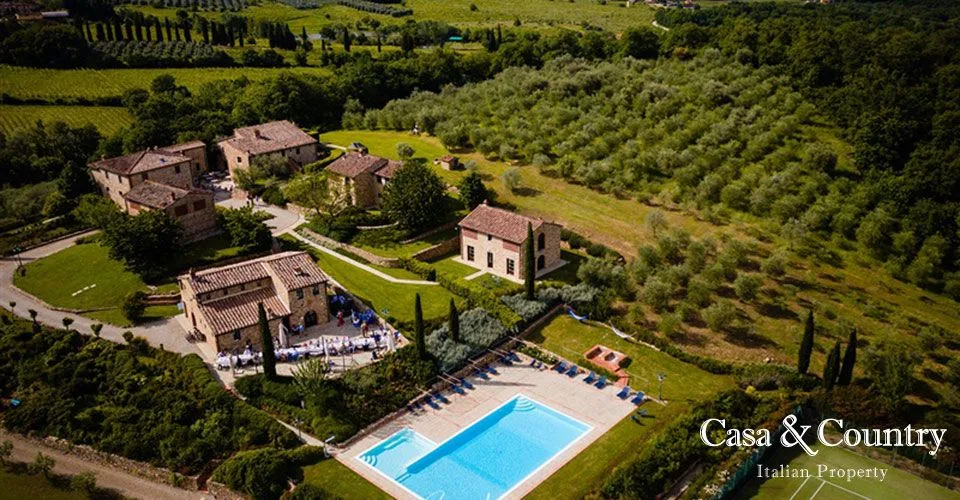 33 bed  For Sale in South Of Florence,  - 3
