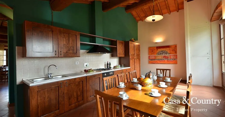 33 bed  For Sale in South Of Florence,  - photo 13