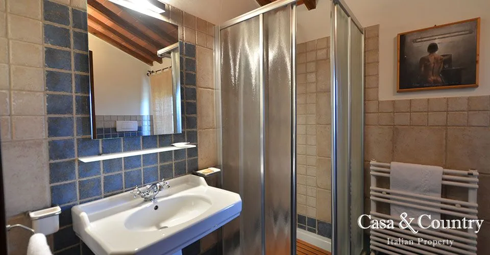 33 bed  For Sale in South Of Florence,  - photo 15