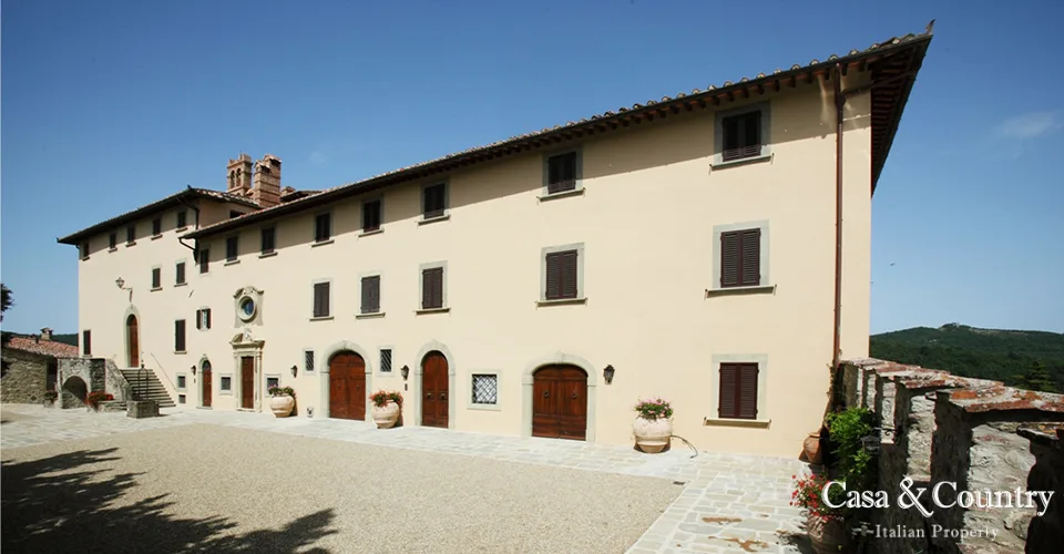 4 bed  For Sale in Gaiole In Chianti,  - 4