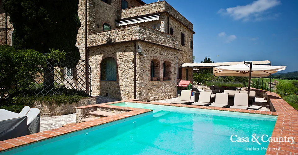 4 bed  For Sale in Gaiole In Chianti, 