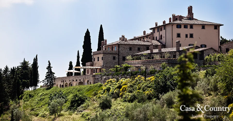 4 bed  For Sale in Gaiole In Chianti,  - 2