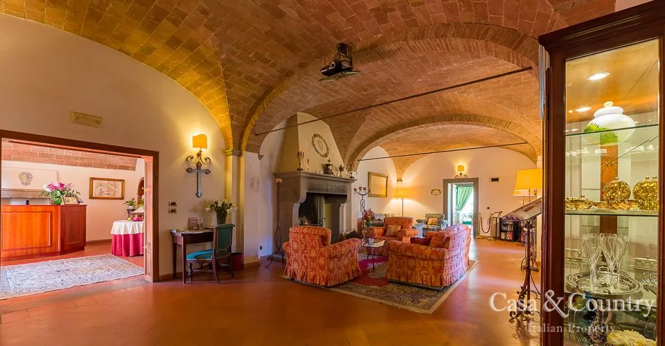 13 bed  For Sale in Chianti Fiorentino,  - photo 8