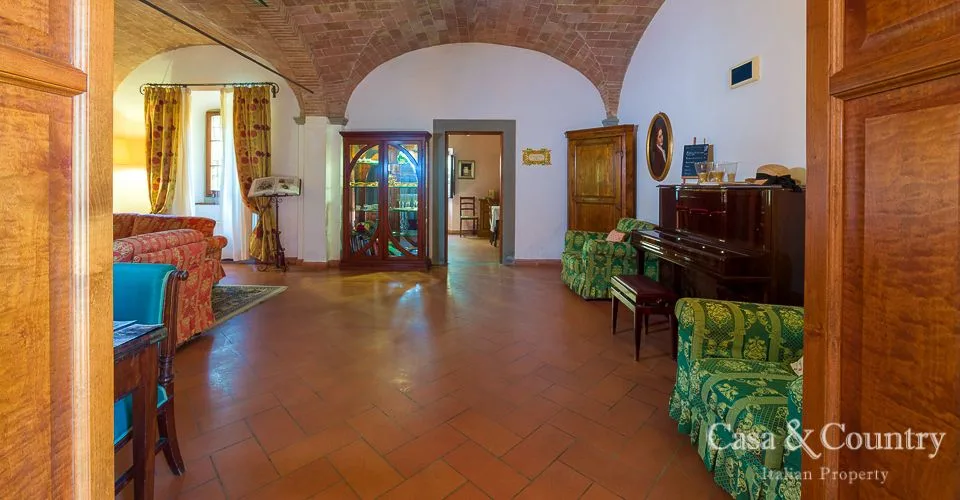 13 bed  For Sale in Chianti Fiorentino,  - 6