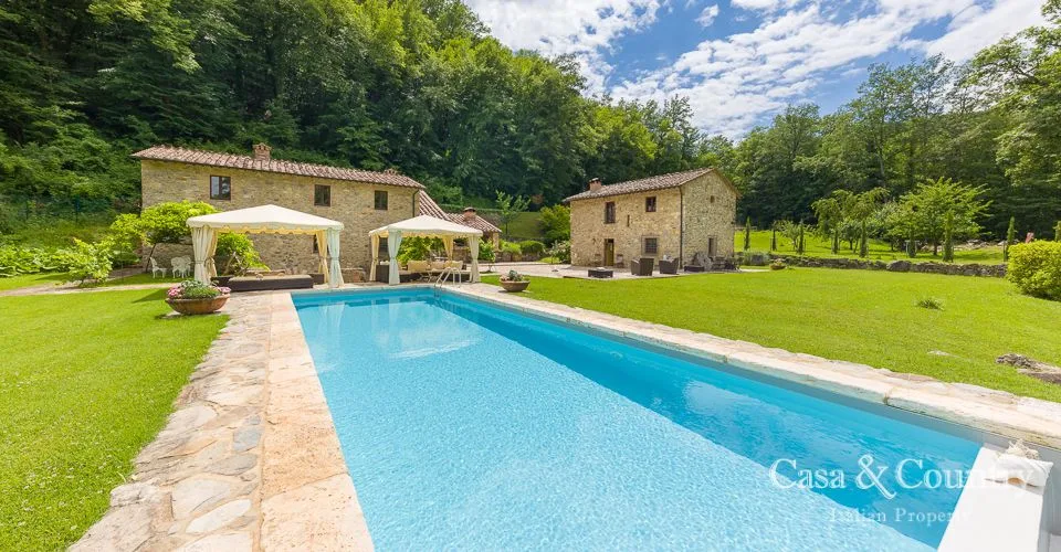 4 bed  For Sale in Siena - Radicondoli,  - 1