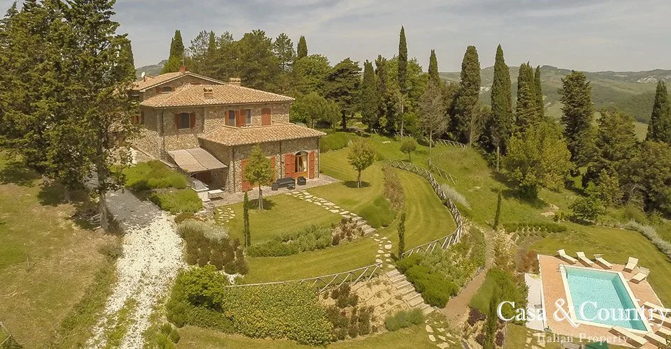 6 bed  For Sale in Siena,  - 2