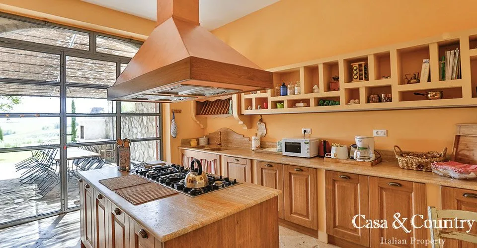 6 bed  For Sale in Siena,  - photo 11