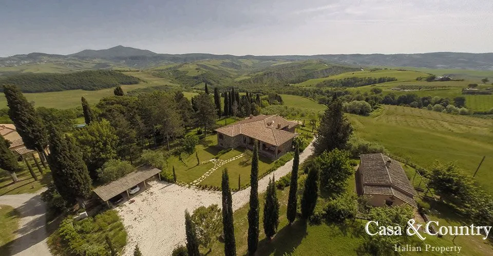 6 bed  For Sale in Siena,  - 1