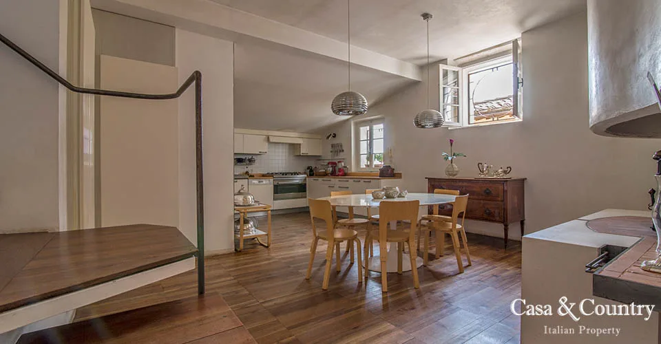 4 bed  For Sale in Siena - Centre,  - photo 9