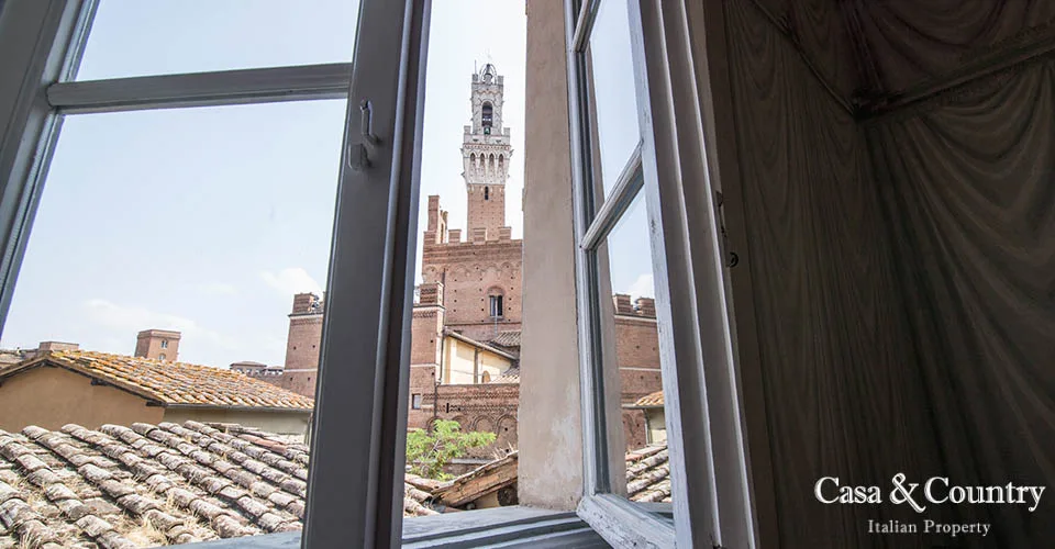 4 bed  For Sale in Siena - Centre,  - photo 3